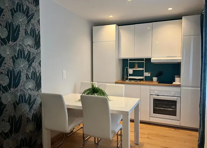 Pensionat La Perle Lune -chambre En Colocation- Centre - - Parking